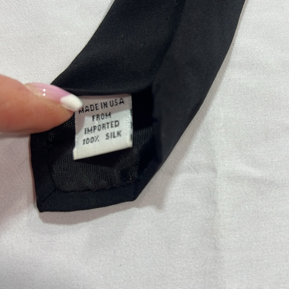 Vicky Davis 100% silk tie - Picture 3 of 6